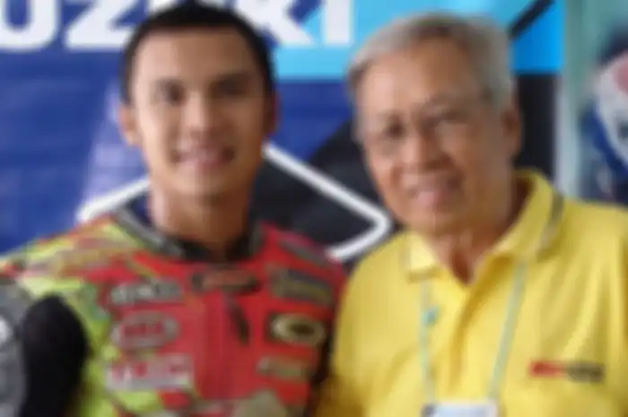(kiri) Hendriansyah dan (kanan) Om Cia saat bergabung 
