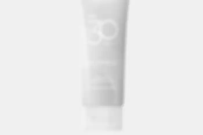Review Sunscreen Wardah UV Shield Essential Gel SPF 30 PA+++.