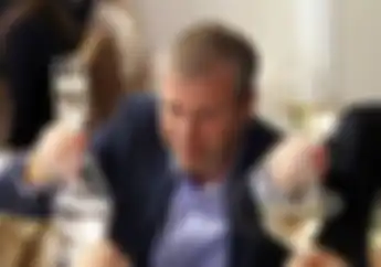 Roman Abramovich Bos Chelsea Asal Rusia Diduga Diracun, Pernah Naik Sepeda Seharga Yamaha MT-25