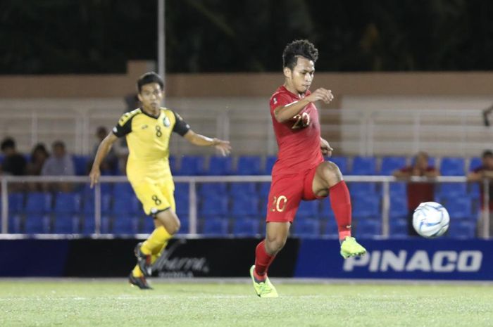 Pemain Timnas U-22 Indonesia, Osvaldo Haay, beraksi pada laga Grup B SEA Games 2019 kontra Brunei, Selasa (3/12/2019).