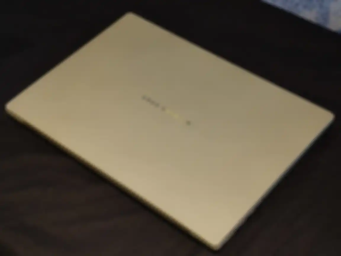 ASUS Zenbook A14