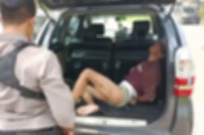 Pelaku curanmor dibuat tak bercelana oleh massa berhasil diamankan polisi.