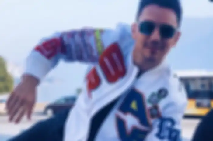 Jorge Lorenzo musim ini disokong produk busana terkenal Tommy Hilfiger bersamaa gabung tim Repsol Honda