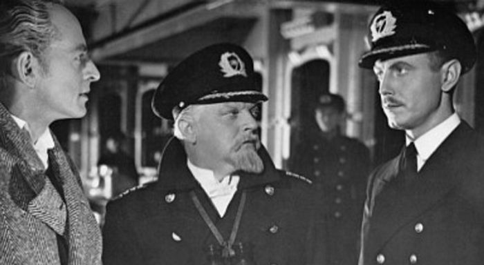 Salah satu adegan film Titanic (1943) yang menampilkan kritik terhadap kapitalis dan aristokrat Inggris dalam propaganda Nazi Jerman.