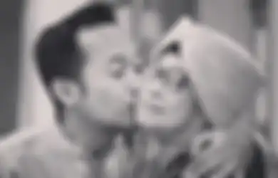 Turut Berduka Atas Berpulangnya Ibunda Denny Cagur, Raffi Ahmad hingga Wendi Cagur Berikan Ucapan Duka: Semoga Mamah Pak Denny Husnul Khotimah