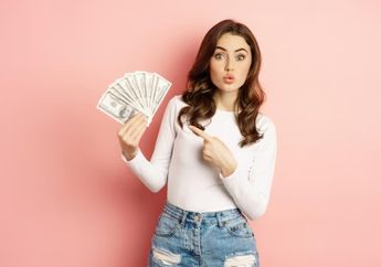 4 Zodiak Ini Lebih Pilih Uang daripada Pasangannya. Enggak Nyangka!