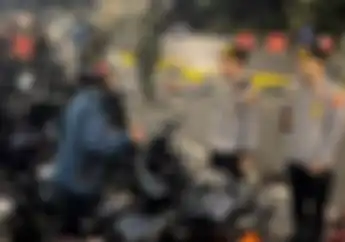Polisi Angkut 30 Motor Ngabers Nekat Konvoi Lewat JLNT Kuningan Tebet