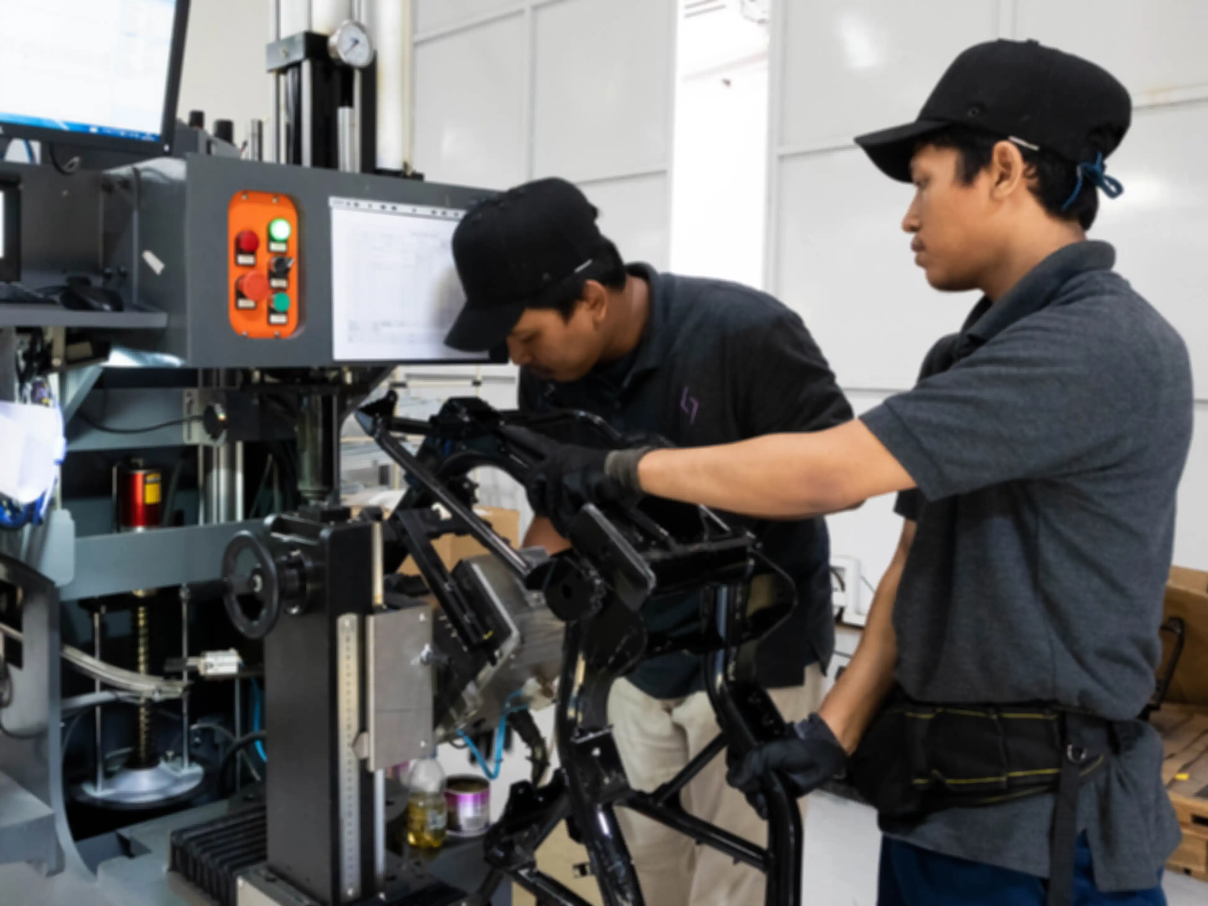 Pembuatan nomor rangka atau VIN (Vehicle Identification Number) motor listrik Charged Indonesia