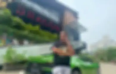  'Berapa Transferan Pacaran dengan Pilot?' Hotman Paris Sindir Pramugari yang Jadi Simpanan Pilot