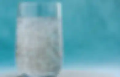 Baru Tahu Sekarang, Biji Selasih yang Diseduh dengan Air Hangat Ternyata Ampuh Atasi Penyakit Sejuta Umat Ini, Sekali Minum Langsung Cespleng!