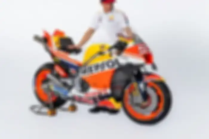 Marc Marquez dengan motor Honda RC213V, tanpa beban di musim MotoGP 2023.