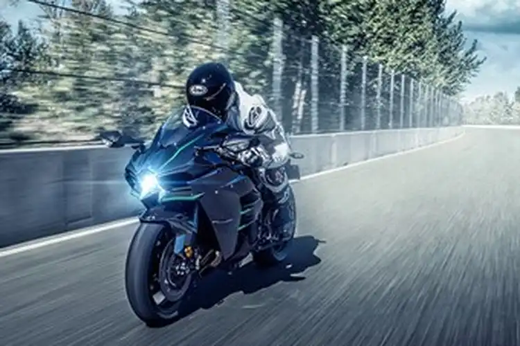Kawasaki Ninja H2 Bisa Dibeli Secara Kredit, DP dan Angsurannya Bikin Melongo