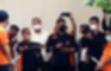 Sebut Anaknya Baik dan Penurut, Ibunda Bripka RR Tak Terima Anaknya Jadi Tersangka, Minta Presiden Jokowi untuk Membebaskan Putranya dari Kasus Penembakan Brigadir J
