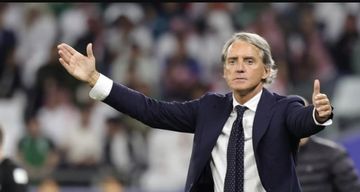 Roberto Mancini kembali menjadi kandidat kuat pelatih Timnas Italia.