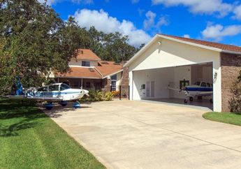 Punya Fasilitas Mewah Garasi Pesawat Pribadi, Perumahan Elit Spruce Creek di Amerika Viral