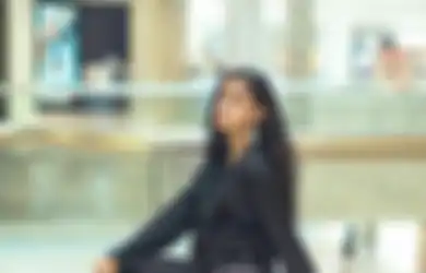 3 OOTD ala Anak Ramzi, Asila Maisa Pakai Rok Hitam. Simpel Tapi Keren!