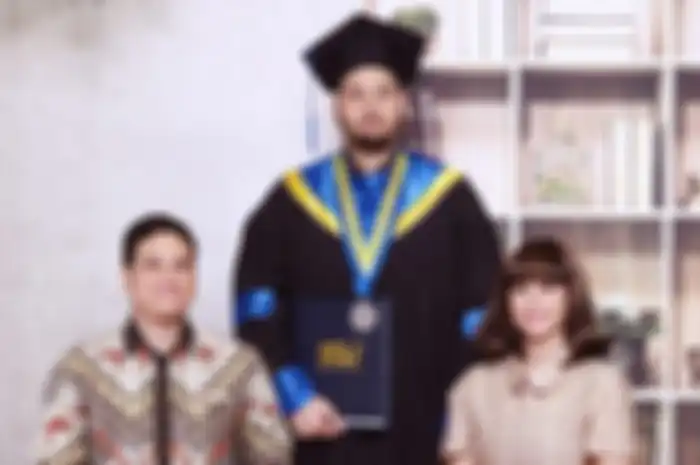 Meriam Bellina dan kedua putranya