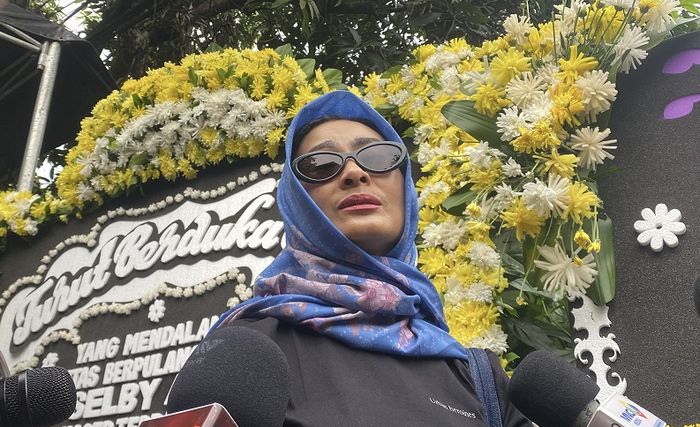 Iis Dahlia saat ditemui di kawasan Pamulang, Tangerang Selatan, Senin (3/2/2025).