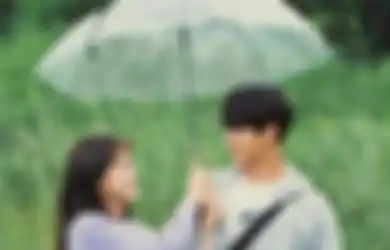 Girls Merapat! Ini Nih yang Biasa Ditunjukin Cewek Kalau Lagi Kasmaran Menurut Goldarnya