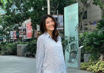 Cuma Muat Dompet, Tas Mini yang Ditenteng Sarwendah di Acara Ivan Gunawan Punya Harga Lebih dari Rp 600 Juta!