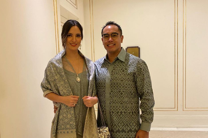 Rayakan ulang tahun sederhana jauh dari kata mewah, Nia Ramadhani justru menangis sesenggukan karena hal ini