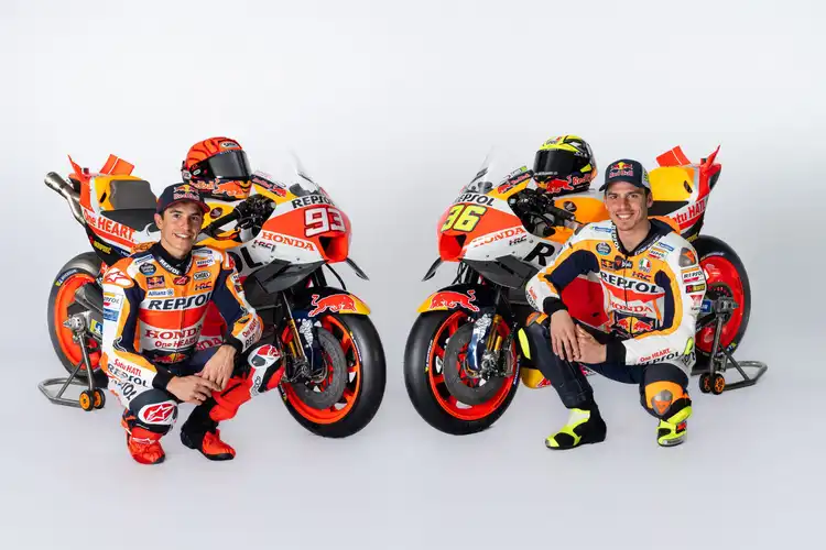Repsol Honda Team Resmi Pamerkan Marc Marquez Dan Joan Mir  Dengan Livery Lengkap MotoGP 2023