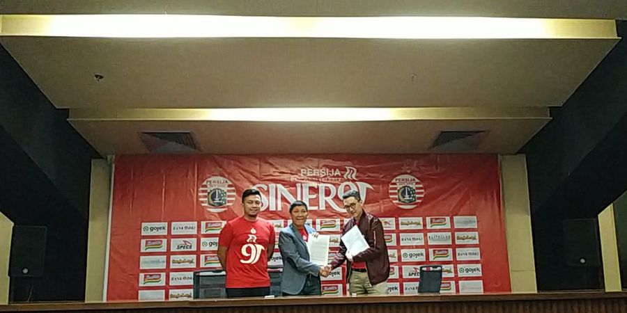 Persija Dipastikan Gunakan Apparel Baru Musim Depan