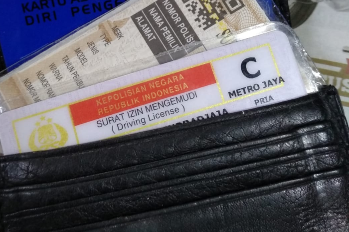 Ilustrasi SIM C. 