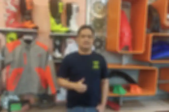 Asep Hendro pemilik brand AHRS
