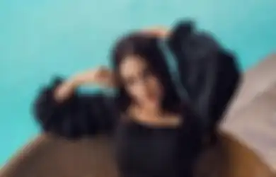 Bertabur Bunga serta Balon Rayakan Hari Valentine, Anya Geraldine dan Verrel Bramasta Kompak Unggah Potret Dinner Romantis