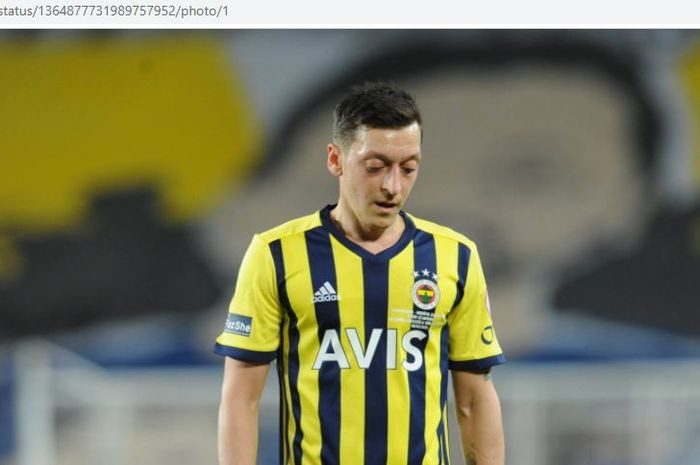 Gelandang Fenerbache, Mesut Oezil.