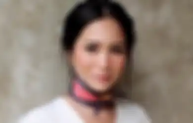 Pose dengan Baju Tidur di Kamar Mandi, Bunga Zainal Disebut Mirip Bintang Panas, Istri Sukhdev Singh Marah Besar: Otak Sama Mulutnya Kotor!