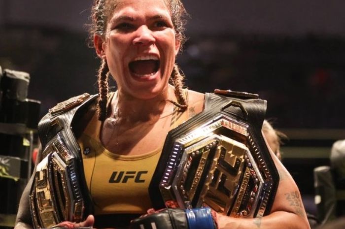 mantan jawara dua divisi UFC, Amanda Nunes tiba-tiba termotivasi bangkit dari pensiun