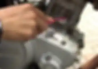 Yuk Bersihkan Mesin Motor Loe Bro, Nih Video Caranya..