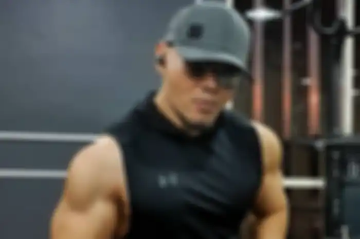 Deddy Corbuzier tanggapi pengantar tabung gas yang disemprot disinfektang sebanyak 23 kali hingga basah kuyup