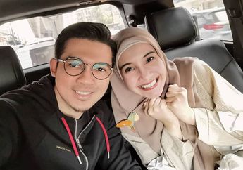 Istri Irwansyah Zaskia Sungkar Kepergok Lagi Kondangan, Tampilannya dengan Busana Hijab Syar'i Justru Curi Perhatian