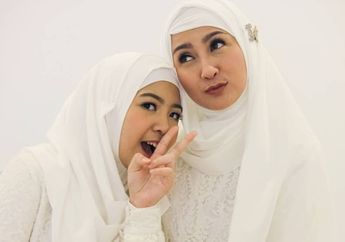 Kisah Desy Ratnasari, Banting Tulang Nafkahi Putri Semata Wayangnya Usai 2 Kali Cerai hingga Terbongkar Harta Kekayaannya Pasca Jadi Anggota DPR RI!