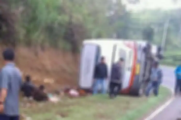 Bus Kecelakaan di Tanjakan Emen, Subang, Jawa Barat