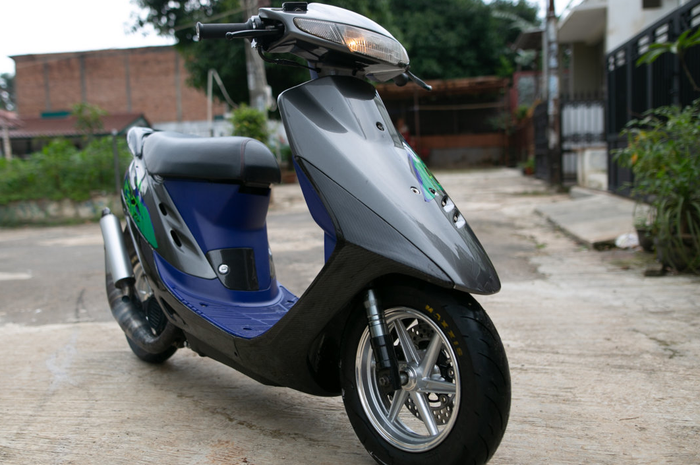 Honda Dio AF28 garapan Tole Motorworks.