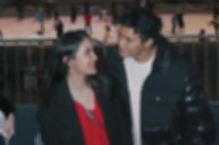 Fero Walandouw dan Steffi Zamora rayakan Natal bersama