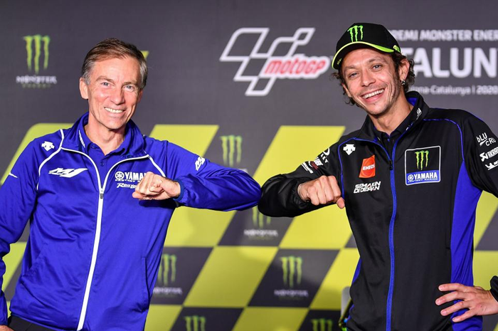 Jelang MotoGP Indonesia 2022 di sirkuit Mandalika, bos tim Yamaha MotoGP, Lin Jarvis kepikiran buat pensiun.