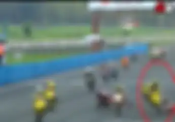 OtoRace:  Video Tabrakan Parah Pembalap Bebek 150 cc Asia di Sentul