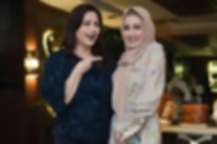 Cut Keke dan Dina Lorenza