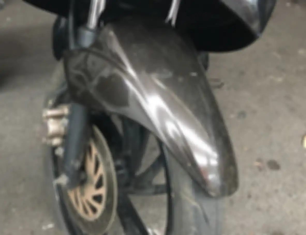 Spakbor depan Suzuki SKywave 125