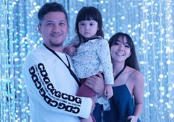 Setahun Pisah, Gading dan Gisel Pamer Potret Keluarga Harmonis Bersama Gempita di Momen Natal, Komentar Mantan Pengasuh Putrinya Jadi Sorotan