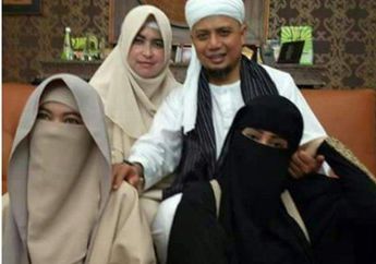 Diisukan Meninggal Dunia, Kondisi Terkini Ustaz Arifin Dibagikan Oleh Anak Pertamanya