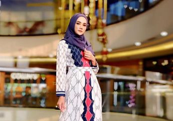 Ramadan Menawan: 3 Baju Syari Mulan Jameela Ini Bisa Jadi Inspirasi Berbusana Santun Ciamik