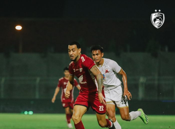 Suasana laga Madura United Vs PSM Makassar di Stadion Gelora Bangkalan pada pekan ke-25 Liga 1, Minggu (2/3/2025).