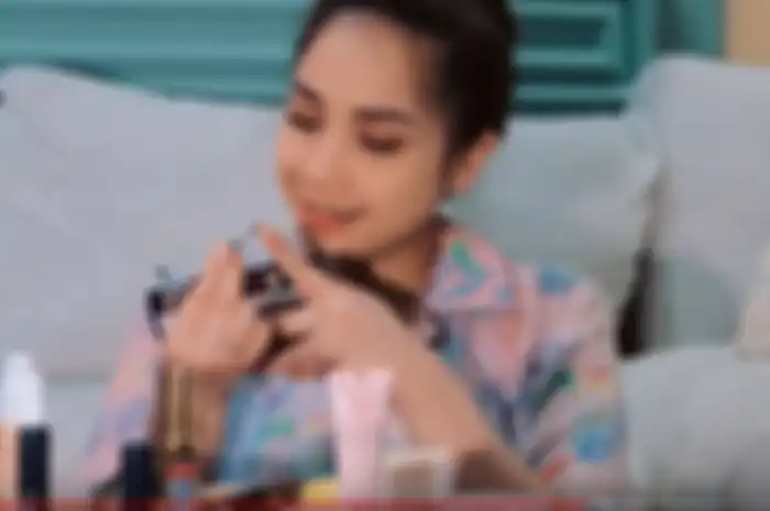 Ditantang adu make up, Nagita Slavina kaget tahu harga make up Aurel Hermansyah yang beda jauh dengannya