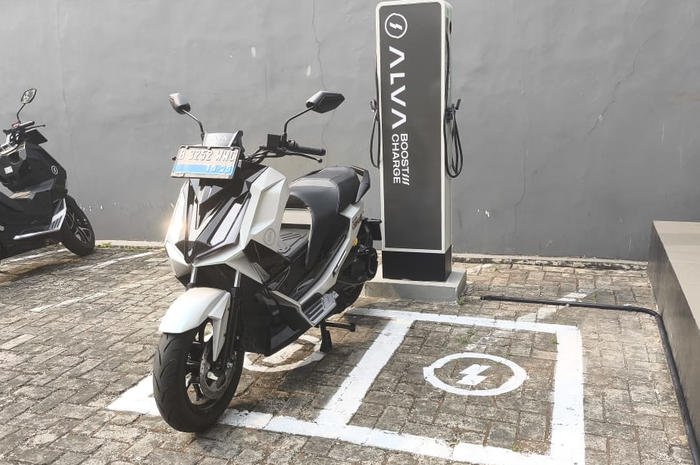 Foto ilustrasi Boost Charge Station motor listrik Alva.